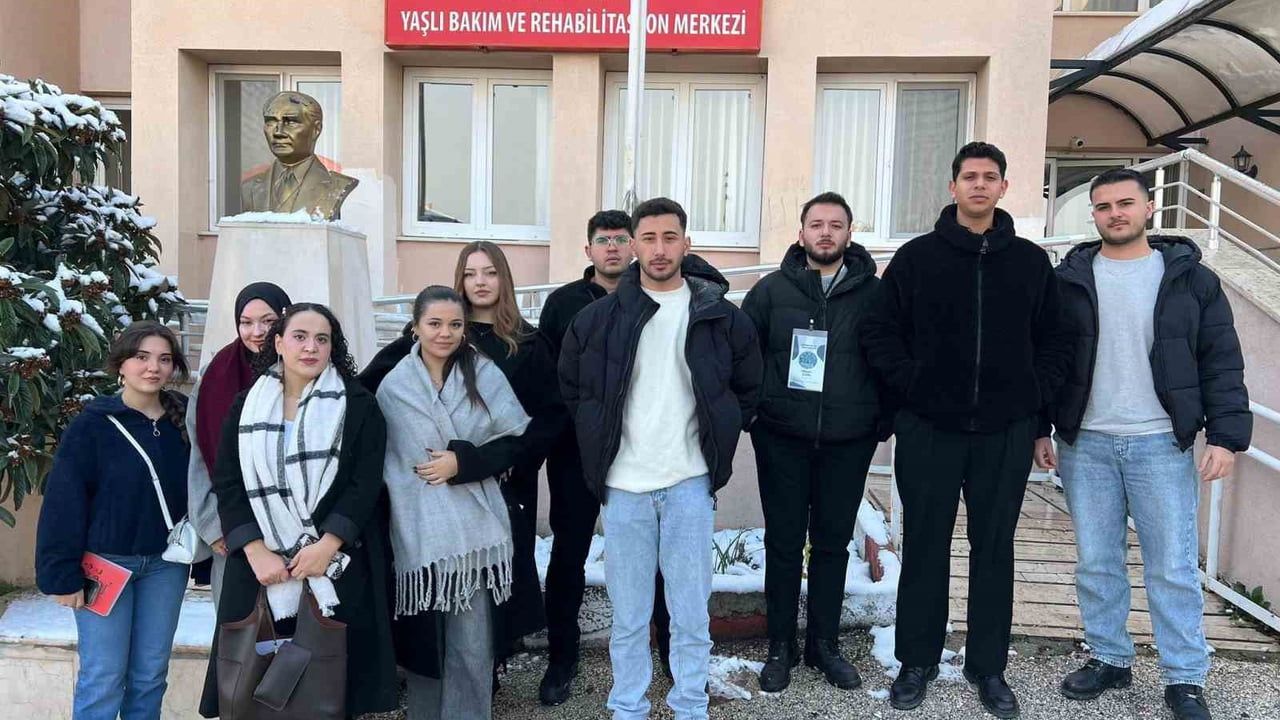 BŞEÜ Gençlik ve İnovasyon Kulübü Huzurevi Ziyareti