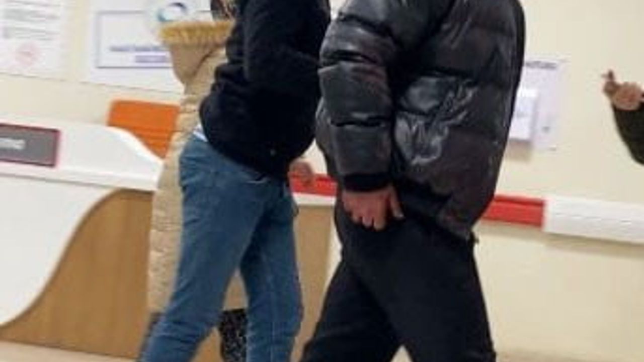 Burdur'da Bıçaklama Olayı: 17 Yaşındaki Şüpheli Tutuklandı