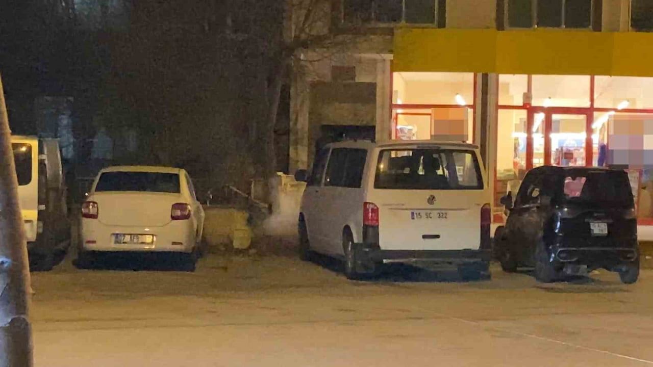 Burdur'da Şüpheli Çanta İhbarı: Fünye ile Patlatıldı