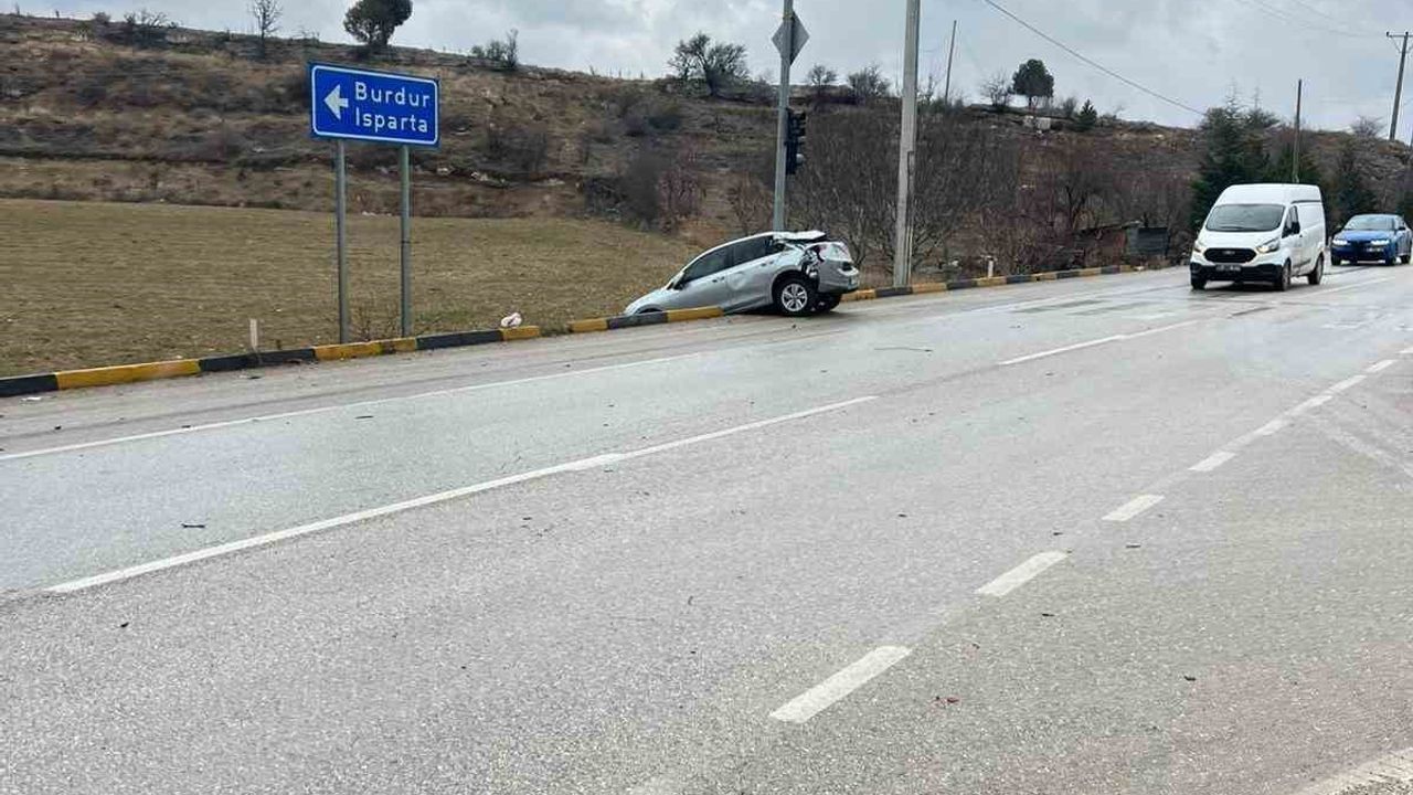 Burdur'da Trafik Kazası: 1 Yaralı