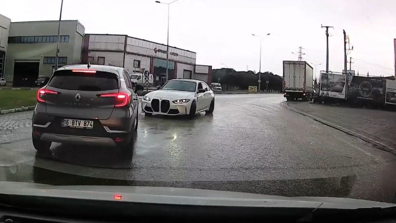 Bursa'da Drift Kazası: Kontrolden Çıkan Araç Trafiği Tehdit Etti