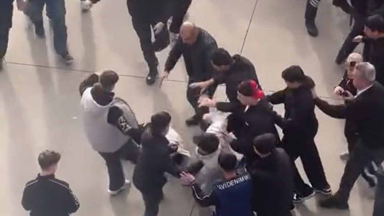 Bursa'da Gençlerin Kavgası Ortalığı Karıştırdı