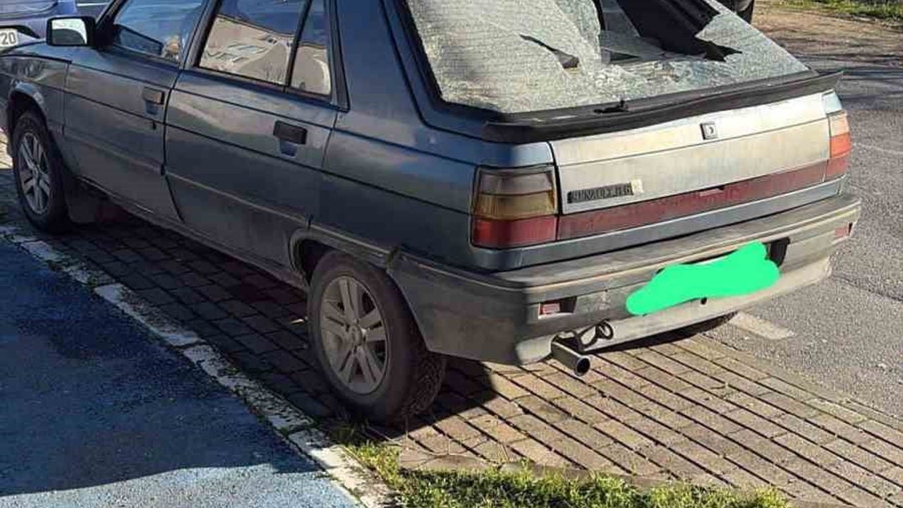 Bursa'da İnşaatta Patlama: Araçlar ve Binalar Hasar Gördü