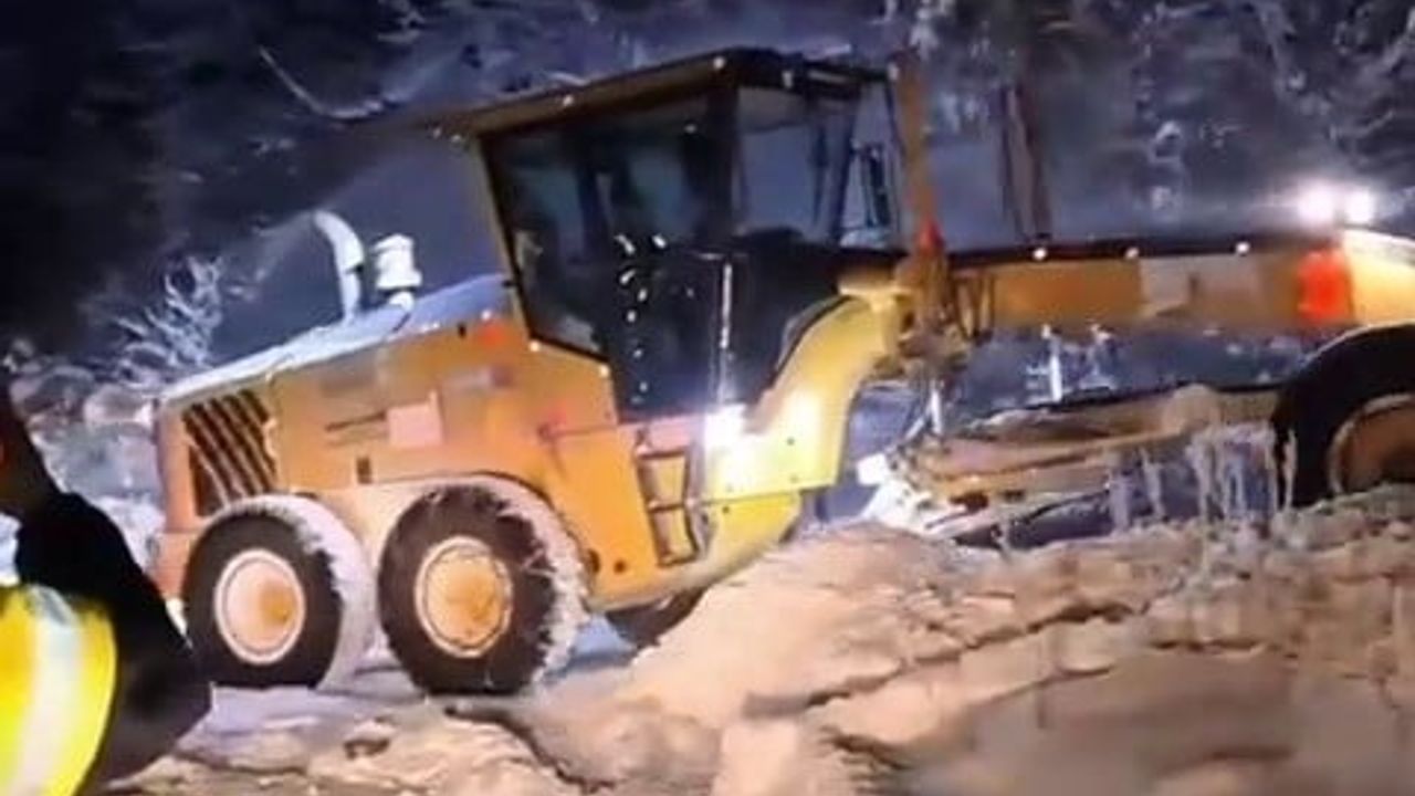 Bursa'da Kar Yağışı Nedeniyle Mahsur Kalan 6 Kişi Kurtarıldı