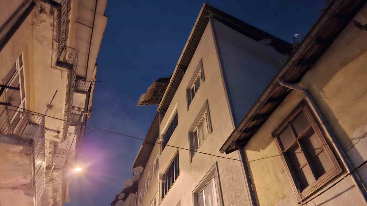 Bursa'da Lodos Felaketi: İtfaiye ve Zabıta Nöbeti