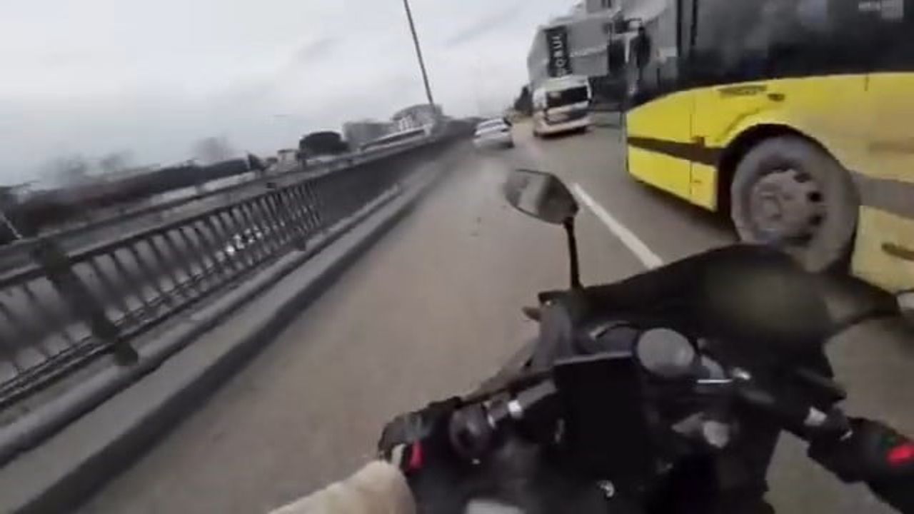 Bursa'da Motosikletli Sürücünün Ölümden Döndüğü Anlar