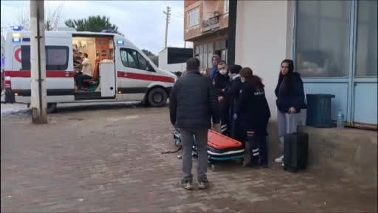 Bursa'da Trafik Kazası: Tır ve Otomobil Kafa Kafaya Çarpıştı