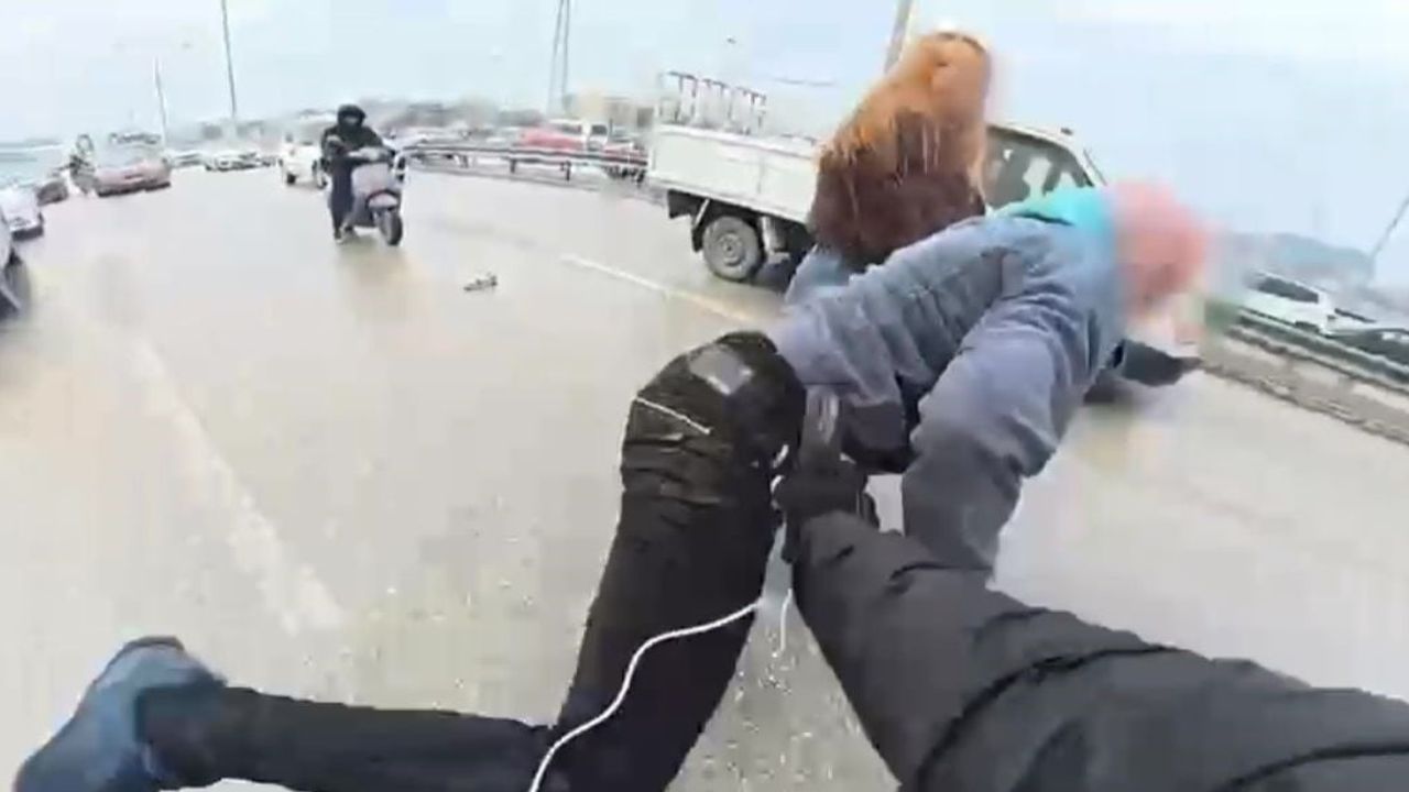 Bursa'da Trafikte Tekmeli Kavga