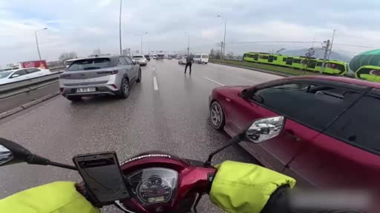 Bursa'da Uçan Tekmeli Kavga