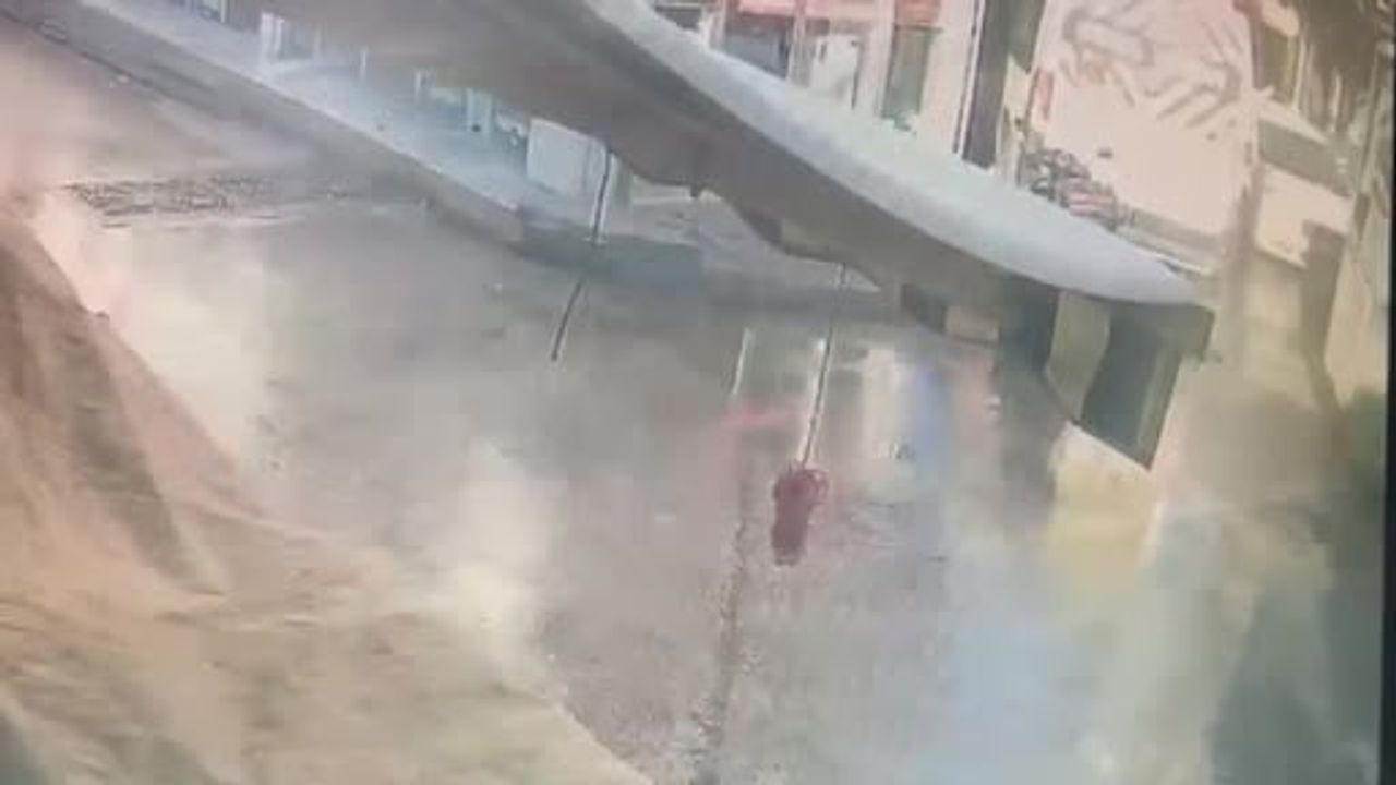 Bursa'da Yaşlı Adamın Otomobil Altında Kalma Kazası