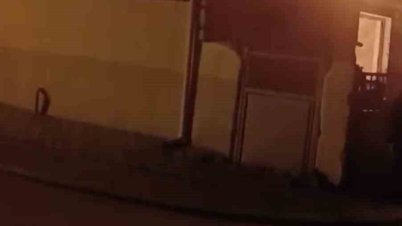 Bursa'da Yılbaşı Gecesi Köy Evindeki Yangın Kontrol Altına Alındı