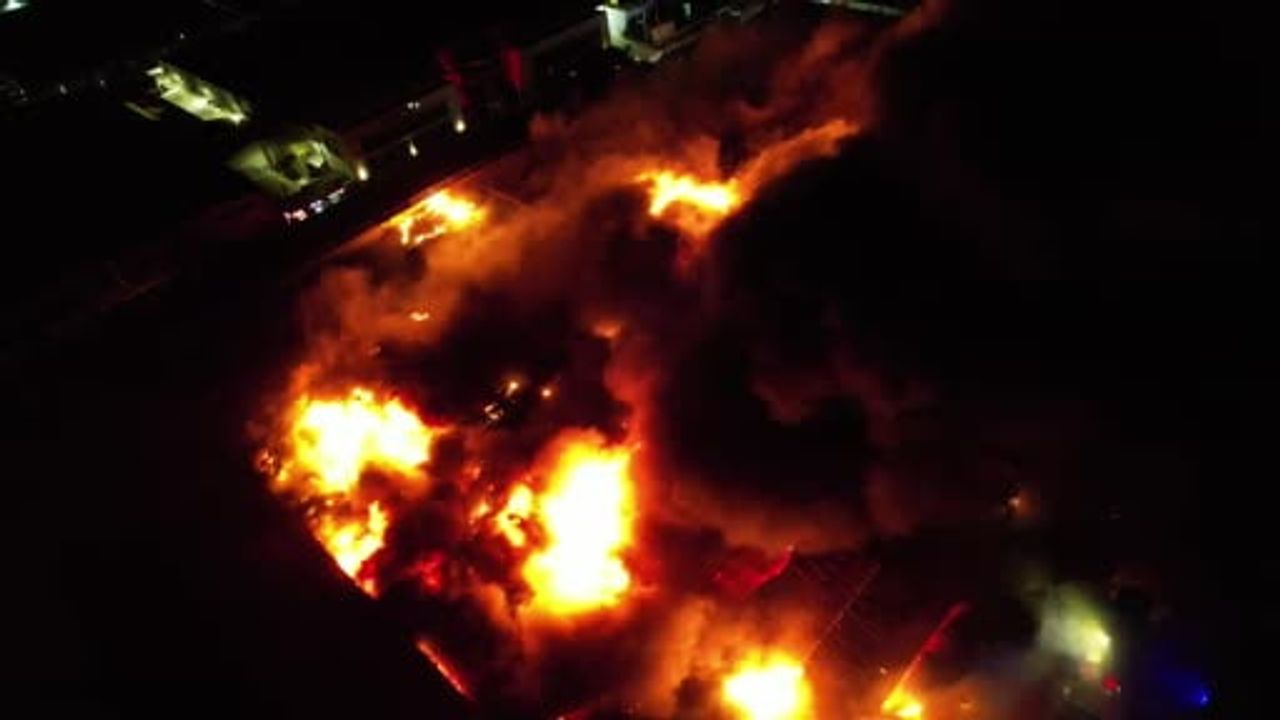 Bursa'daki Kimyasal Kaplama Fabrikasında Yangın