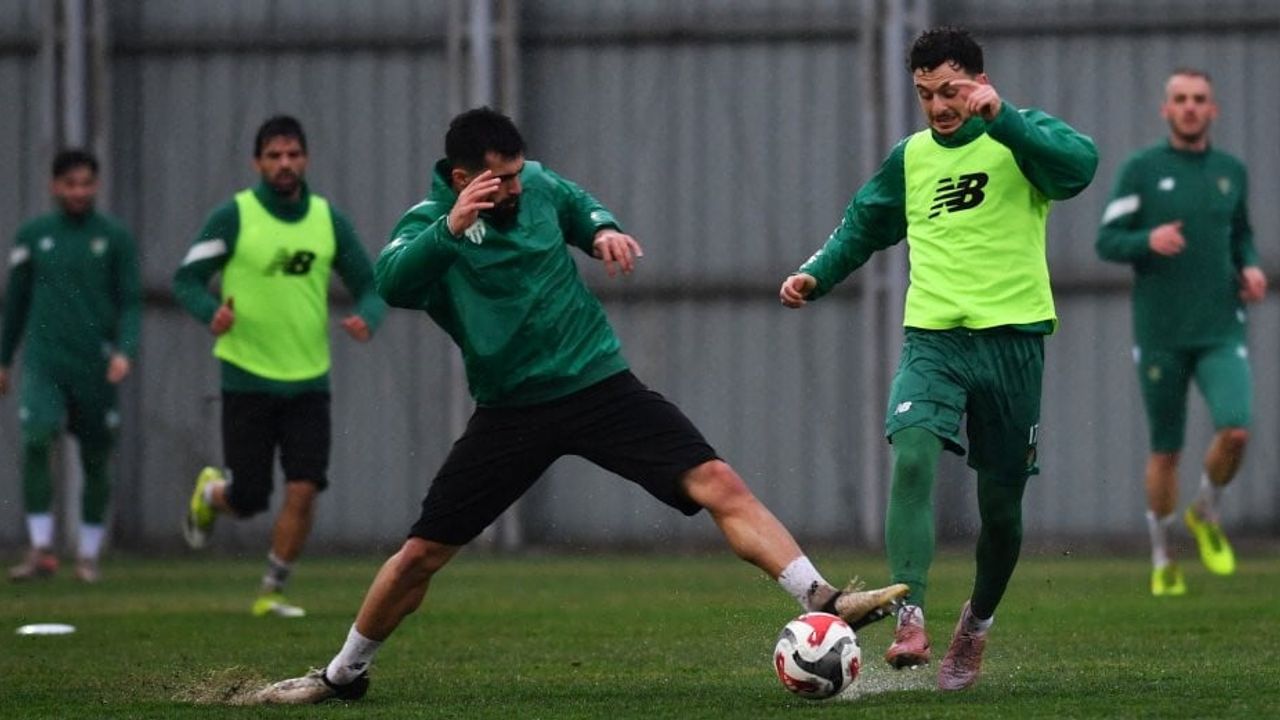Bursaspor Adanaspor Mücadelesine Hazırlanıyor