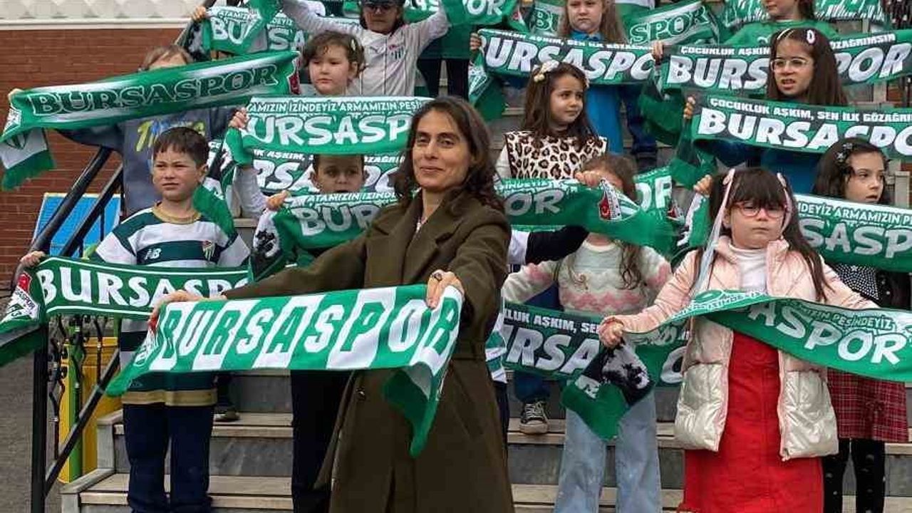 Bursaspor Coşkusuyla Karne Sevinci
