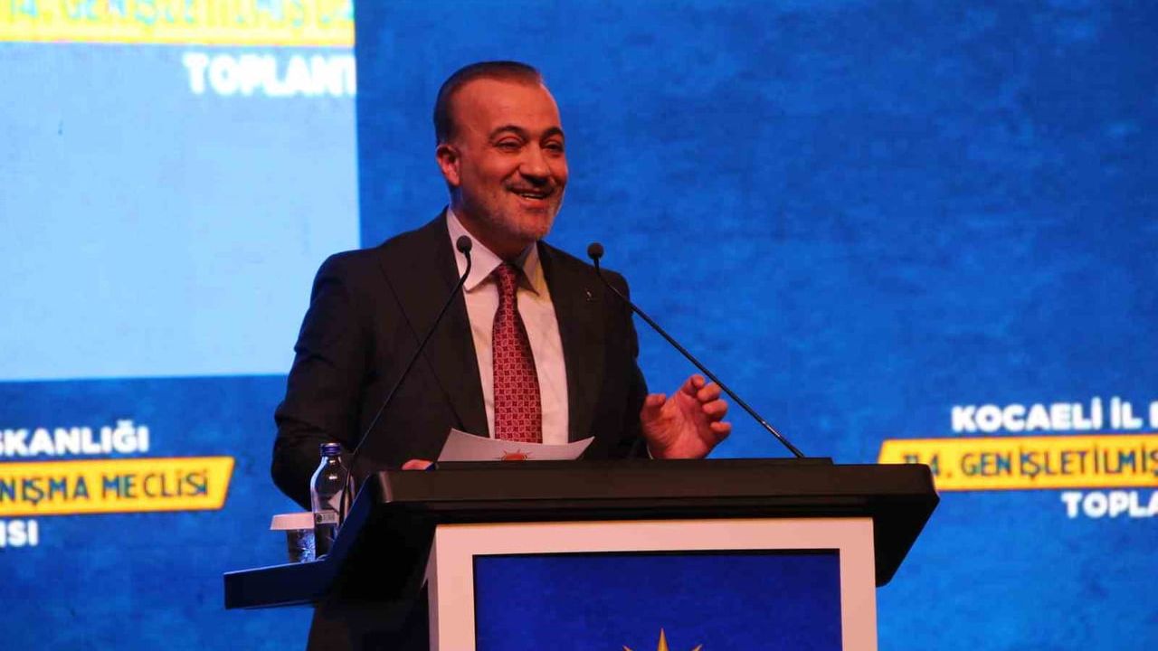 Büyükakın'dan Muhalefete Sert Eleştiriler: 'Belediyeler Yatma Yeri Değildir'