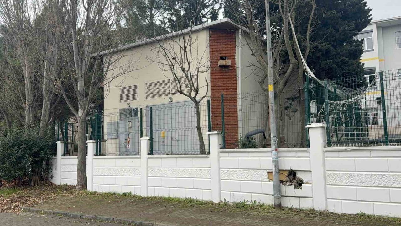 Büyükçekmece'de Elektrik Trafosunda Patlama: 2 İşçi Yaralandı