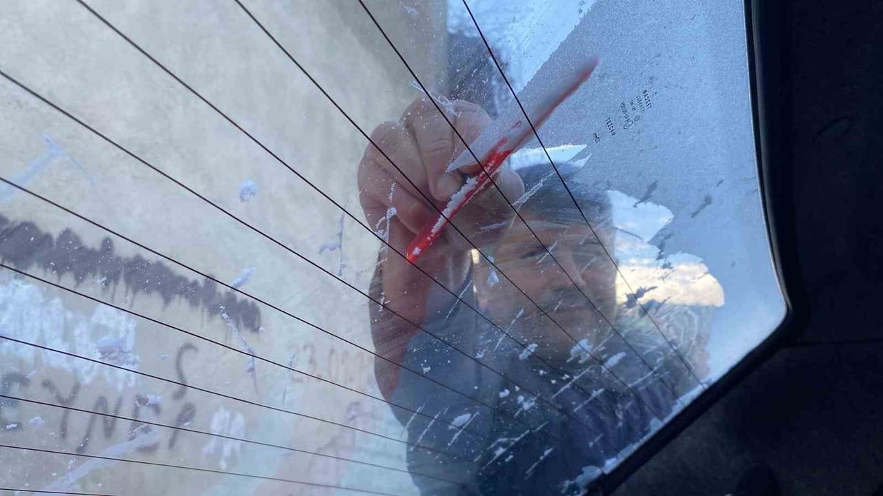 Buzlu Camların Çözümü: Tuzlu Su ile Pratik Yöntemler