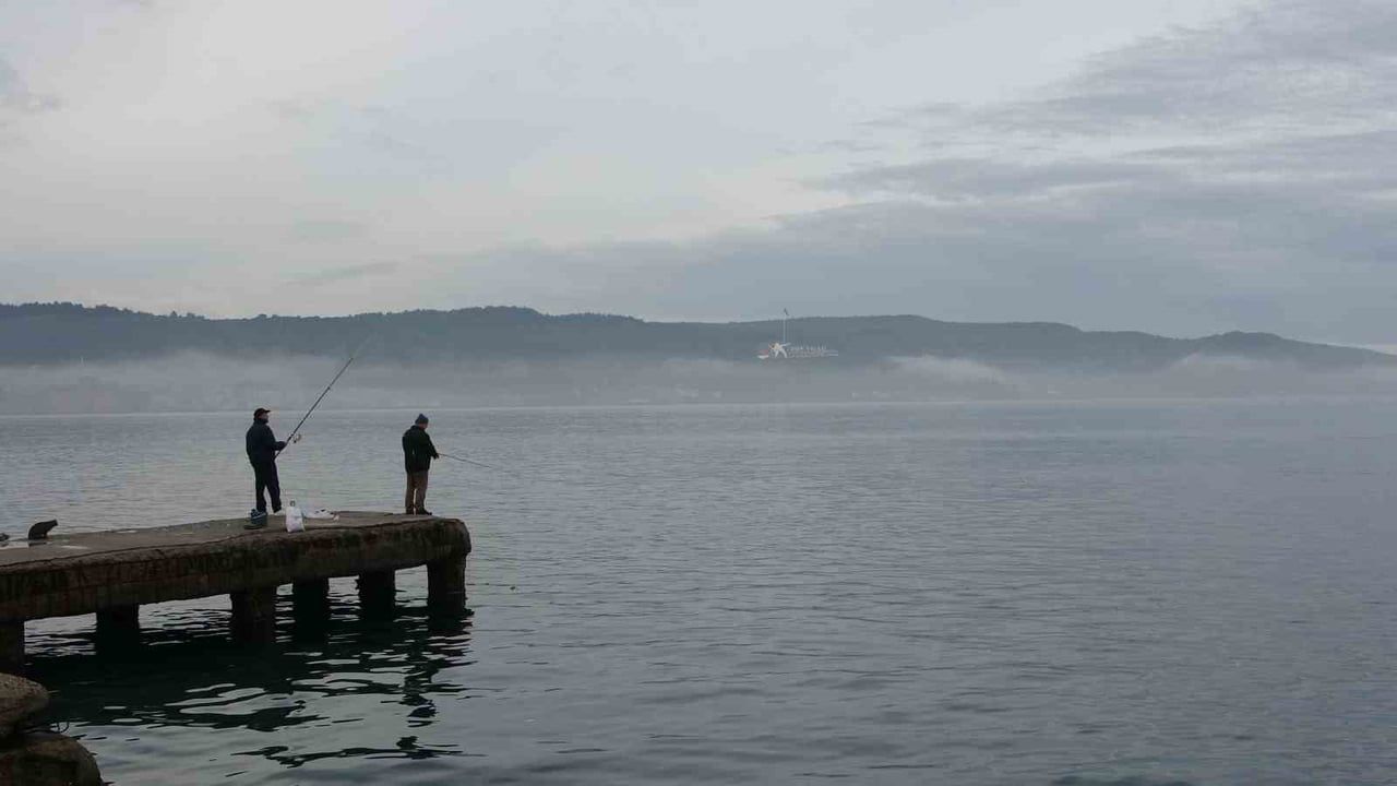 Çanakkale Boğazı Yoğun Sis Nedeniyle Gemilere Kapandı