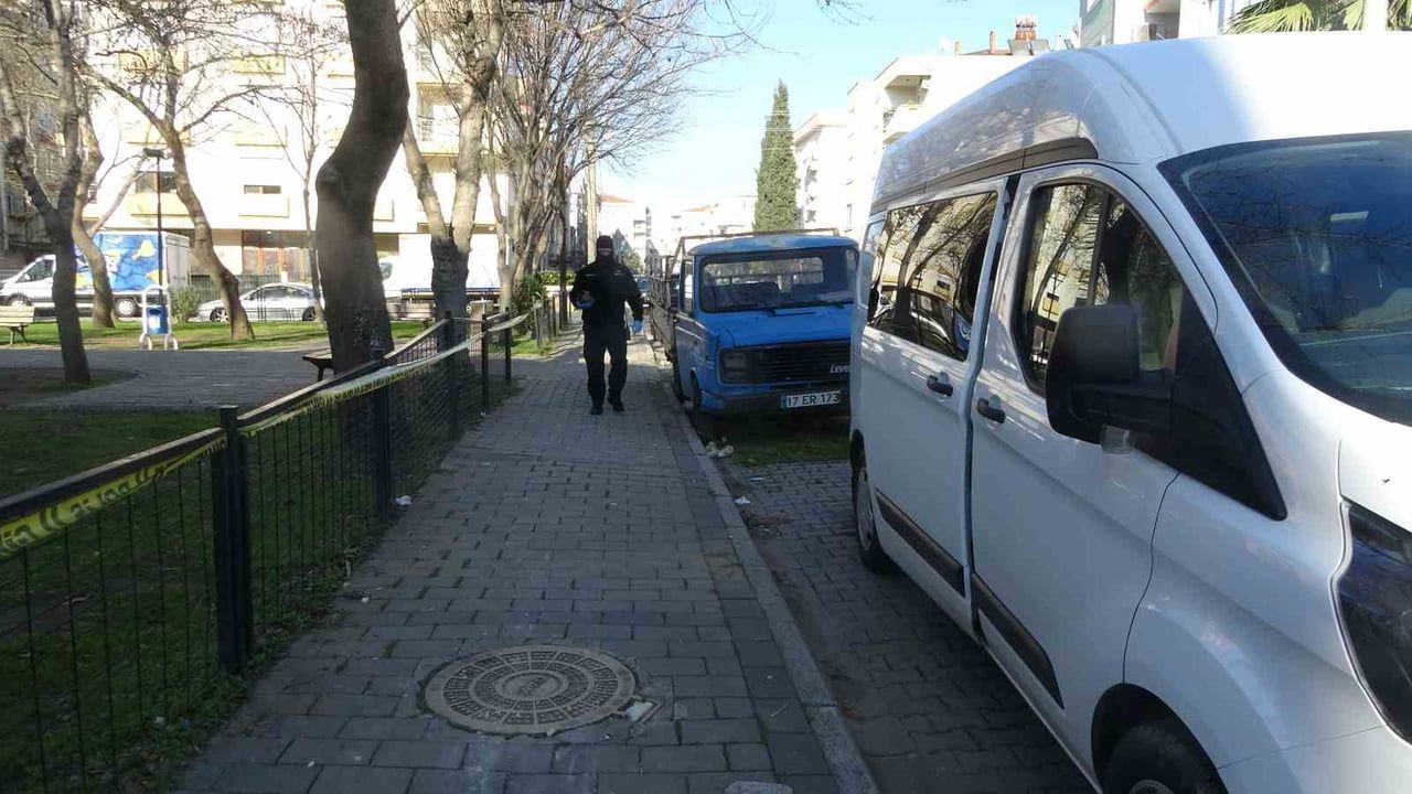 Çanakkale'de Parkta Patlamamış Askeri Mühimmat Tespit Edildi