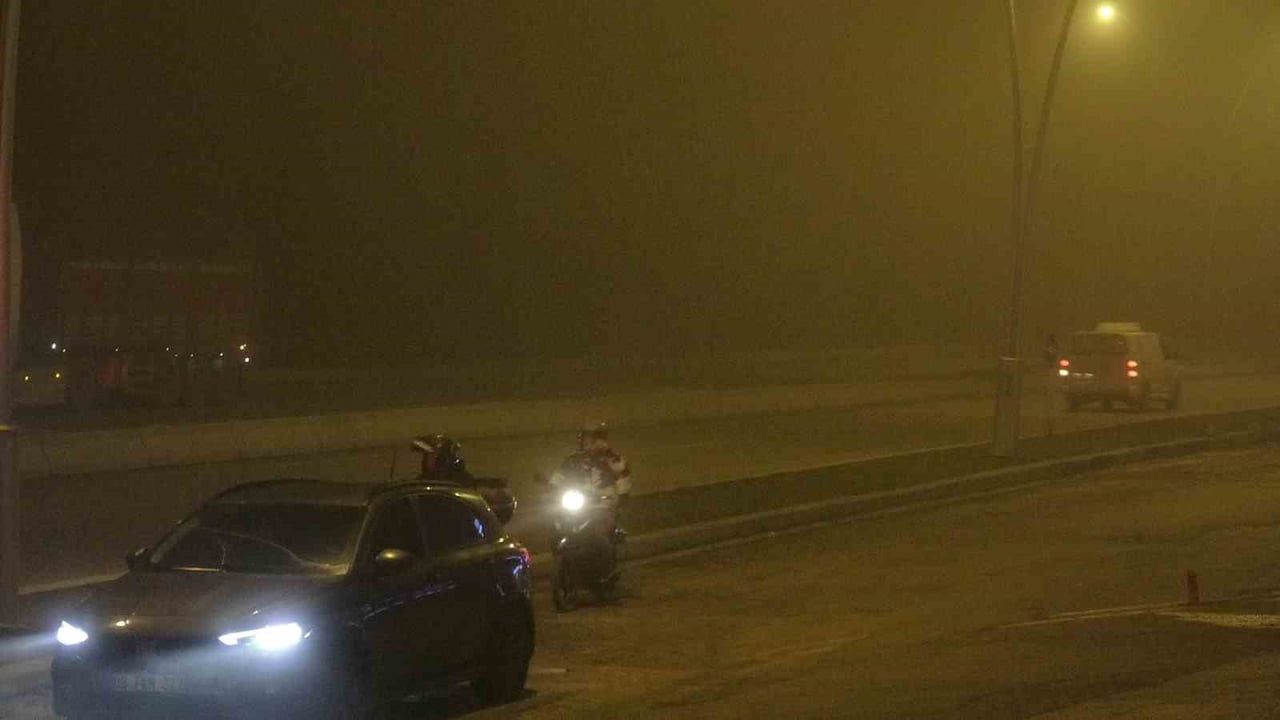 Çankırı'da Yoğun Sis Görüş Mesafesini Olumsuz Etkiledi
