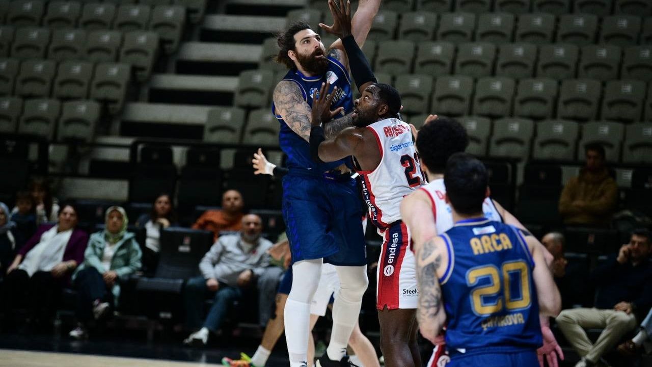 Çayırova Belediyesi, iLAB Basketbol'u Farklı Geçti