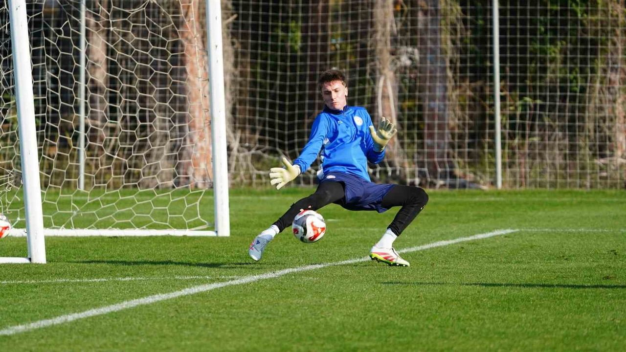 Çaykur Rizespor 2. Devre Hazırlıklarını Antalya'da Sürdürüyor
