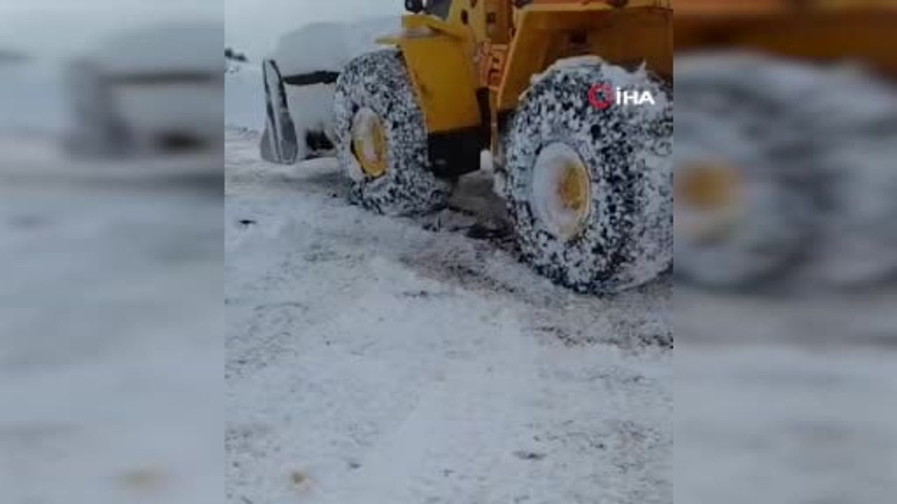 Çemişgezek'te Karla Mücadele Ekiplerine Vatandaş Teşekkürü