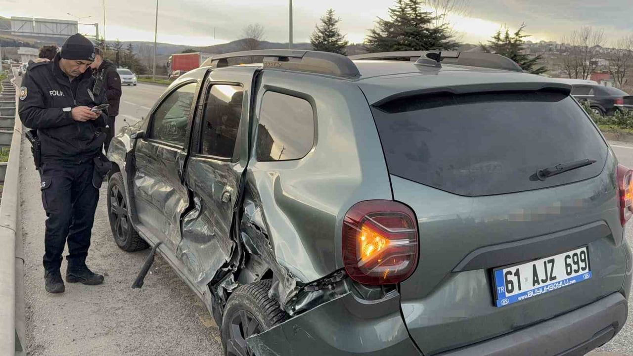 Cenaze Dönüşü Feci Kaza: 4 Yaralı