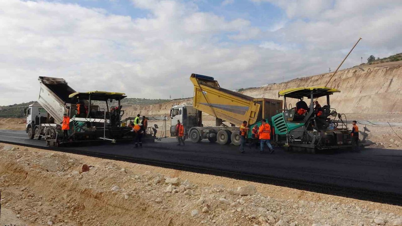 Çeşmeli-Kızkalesi Otoyolu Projesi Tamamlanma Sürecinde