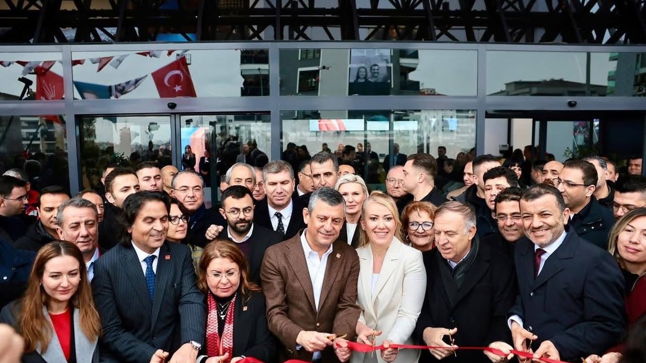 CHP Genel Başkanı Özgür Özel'in Denizli Mitinginde Mesajları