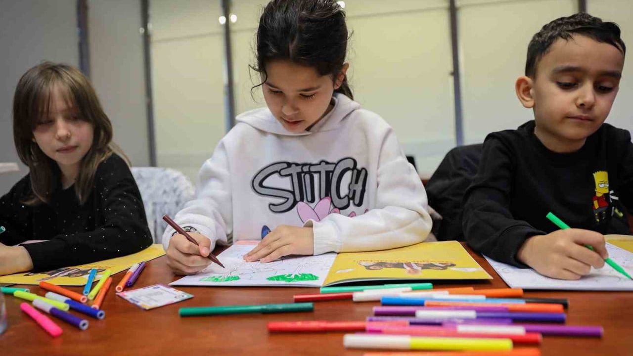 Çocuklar Afet Bilincini Eğlenerek Ediniyor