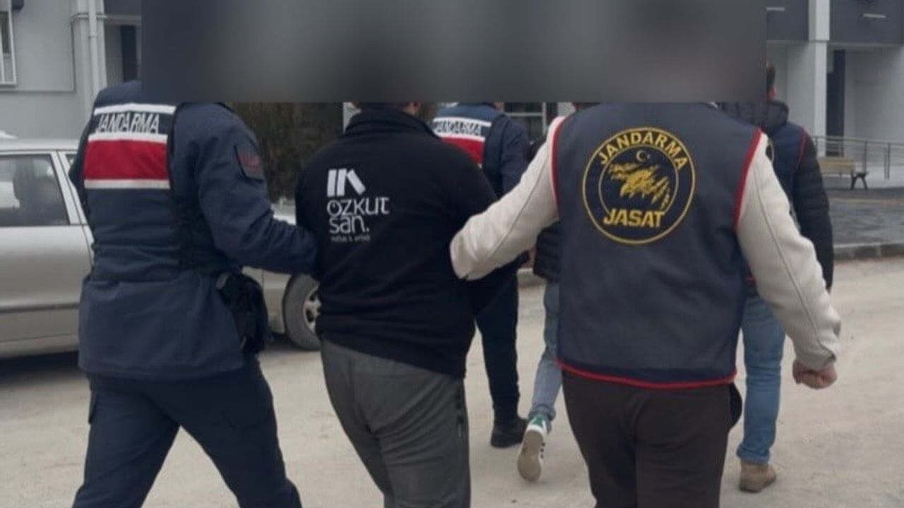 Çorum'da Boş Evleri Soğana Hırsızlık Operasyonu