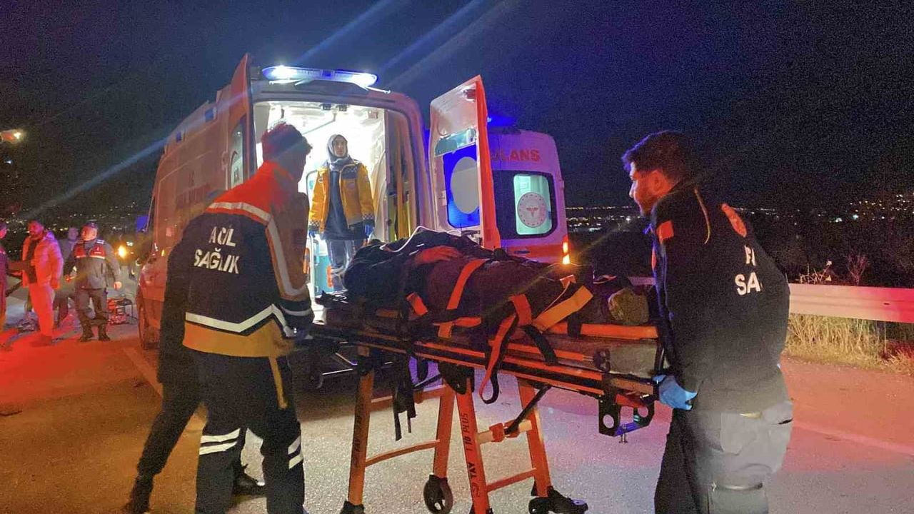 Çorum'da Trafik Kazası: 8 Yaralı