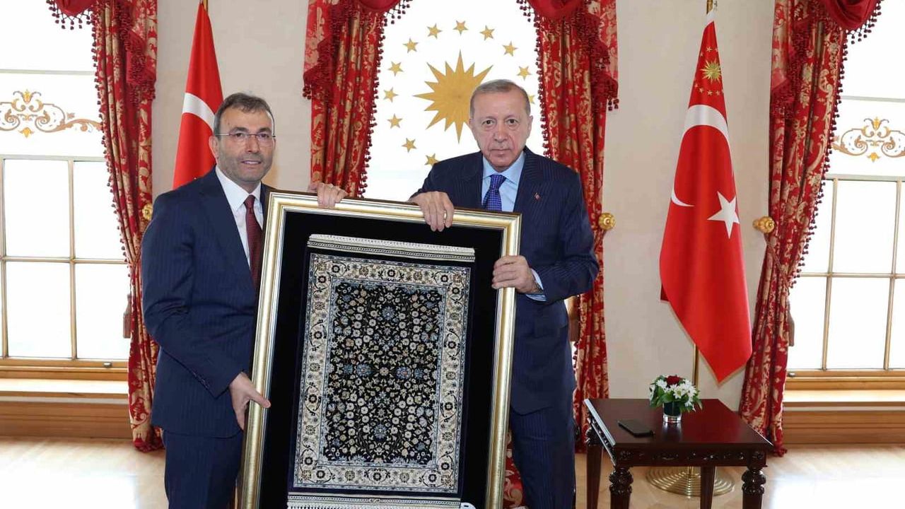 Cumhurbaşkanı Erdoğan Pendik Belediye Başkanı Ahmet Cin'i Ağırladı