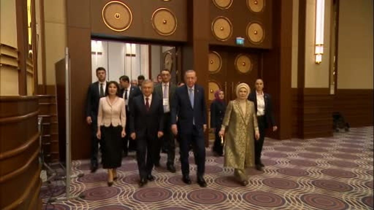 Cumhurbaşkanı Erdoğan ve Özbekistan Lideri Mirziyoyev Ortak Basın Toplantısı Düzenledi