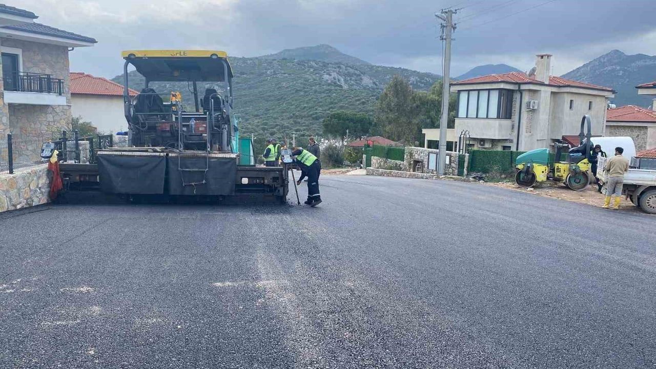 Datça’da 53 Bin Metrelik Yol Yenileme Projesi