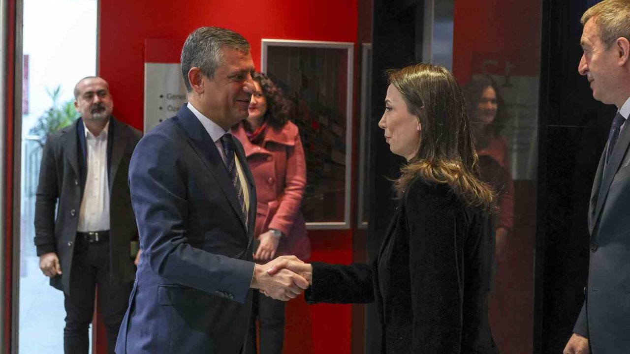 DEMPARTİ'den CHP'ye Ziyaret: Birlik ve Barış Mesajı