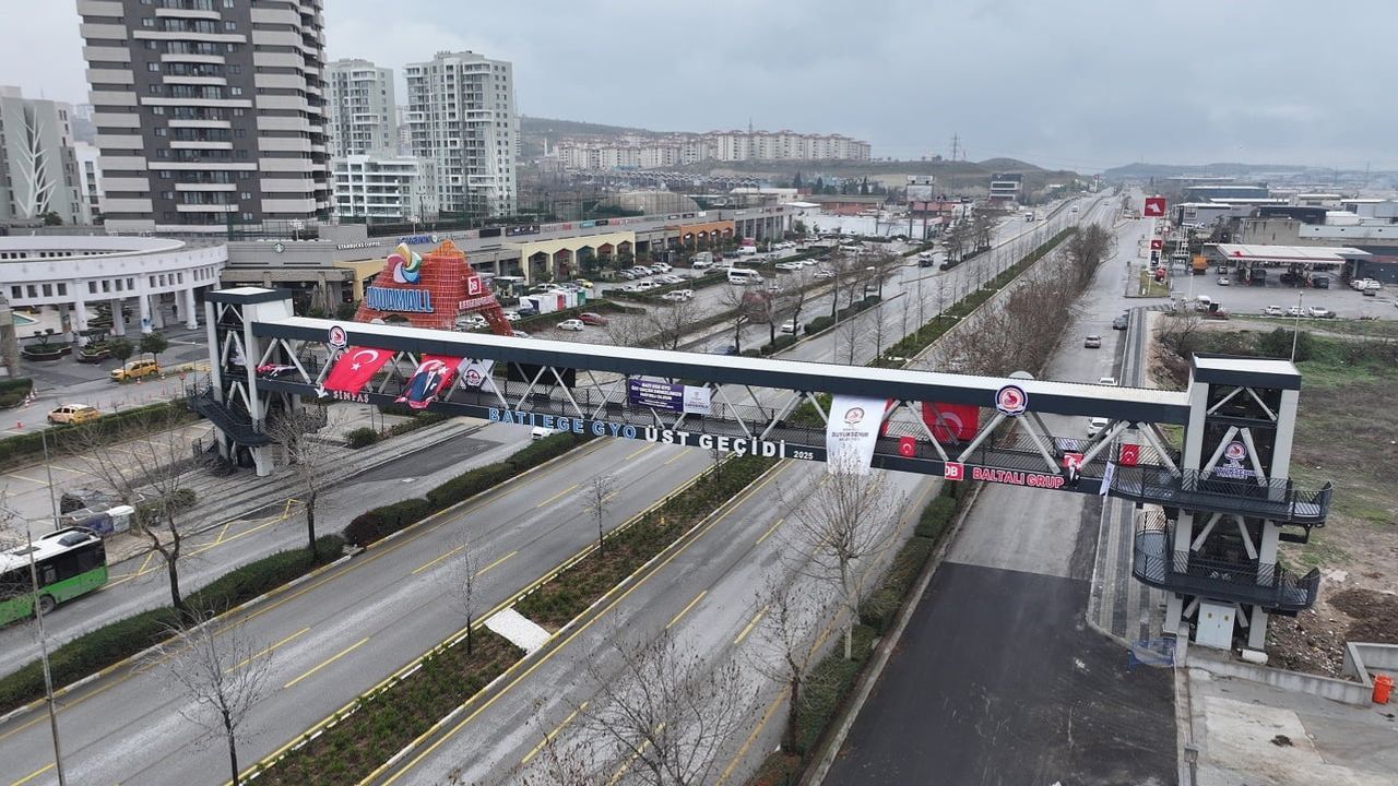 Denizli'de Modern Yaya Üst Geçidi Açılıyor