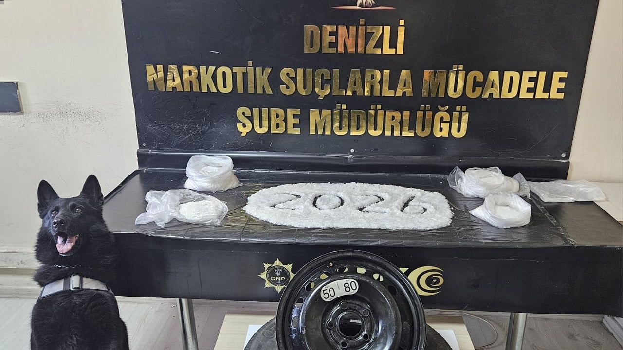Denizli'de Yedek Lastikte 4 Kilogram Metamfetamin Ele Geçirildi