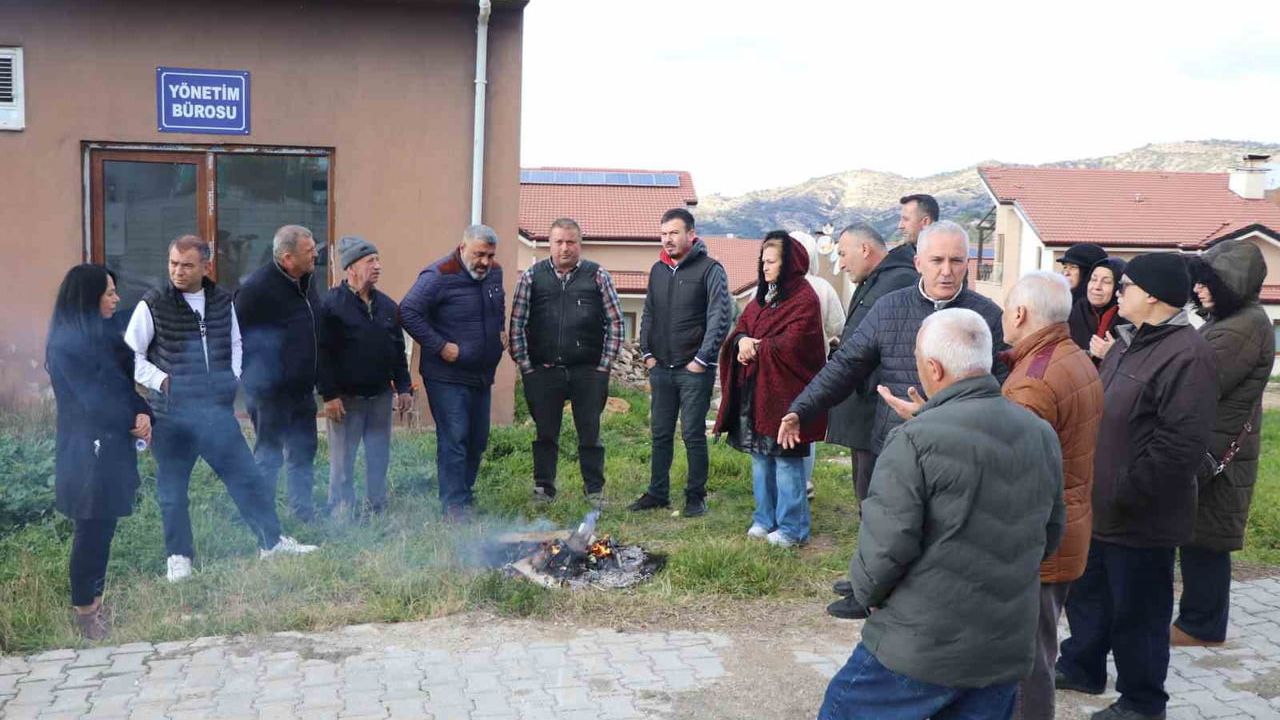 Denizli'deki Site Sakinleri Altyapı Sorunlarından Şikayetçi