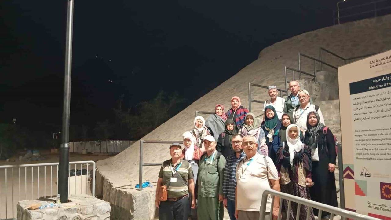 Denizli Umrecileri Kutsal Topraklarda Manevi Anlar Yaşıyor