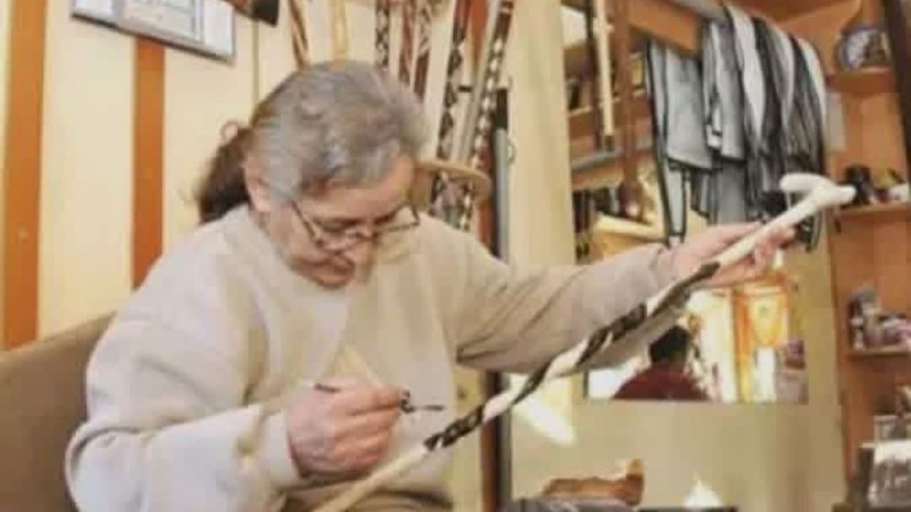 Devrek'in İlk Kadın Baston Ustası Mürvet Okur Son Yolculuğuna Uğurlandı