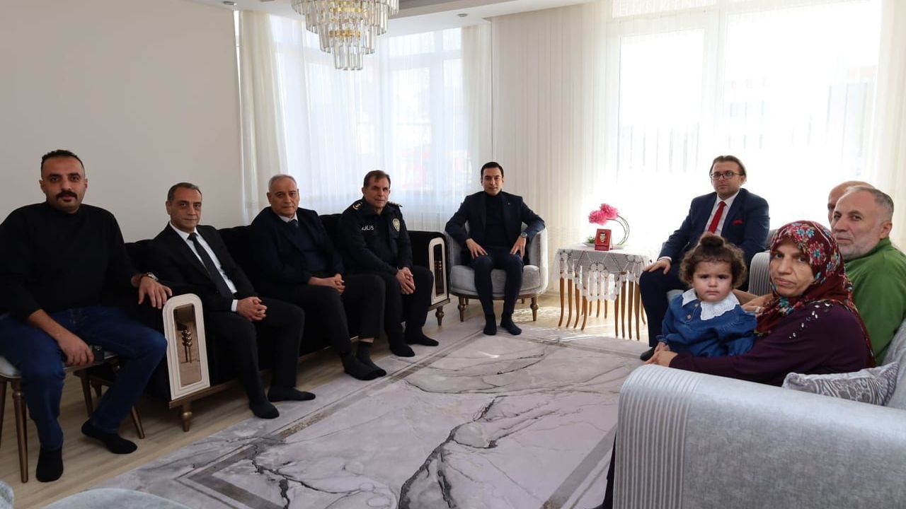 Dinar Kaymakamı Uğuz'dan Şehit Ailelerine Vefa Ziyareti