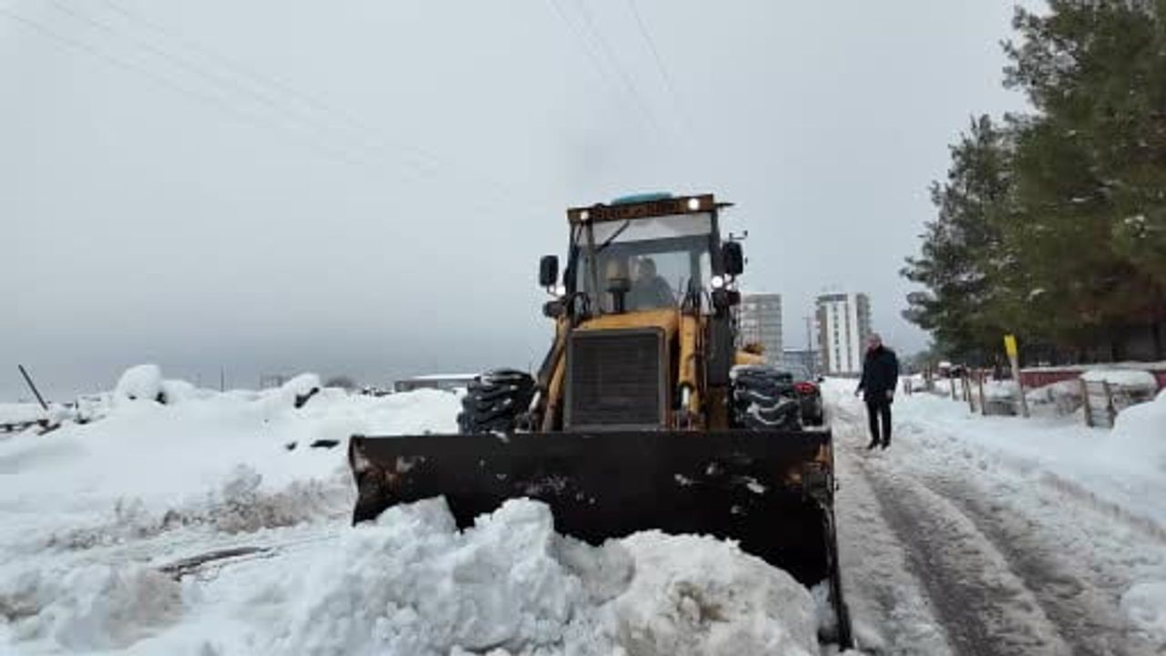 Diyaliz Hastasına Kar Engeli Aşarak Ulaşım Sağlandı