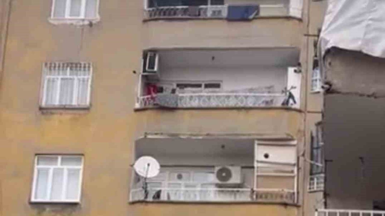 Diyarbakır'da 7 Katlı Apartmanda Yangın Korkuttu