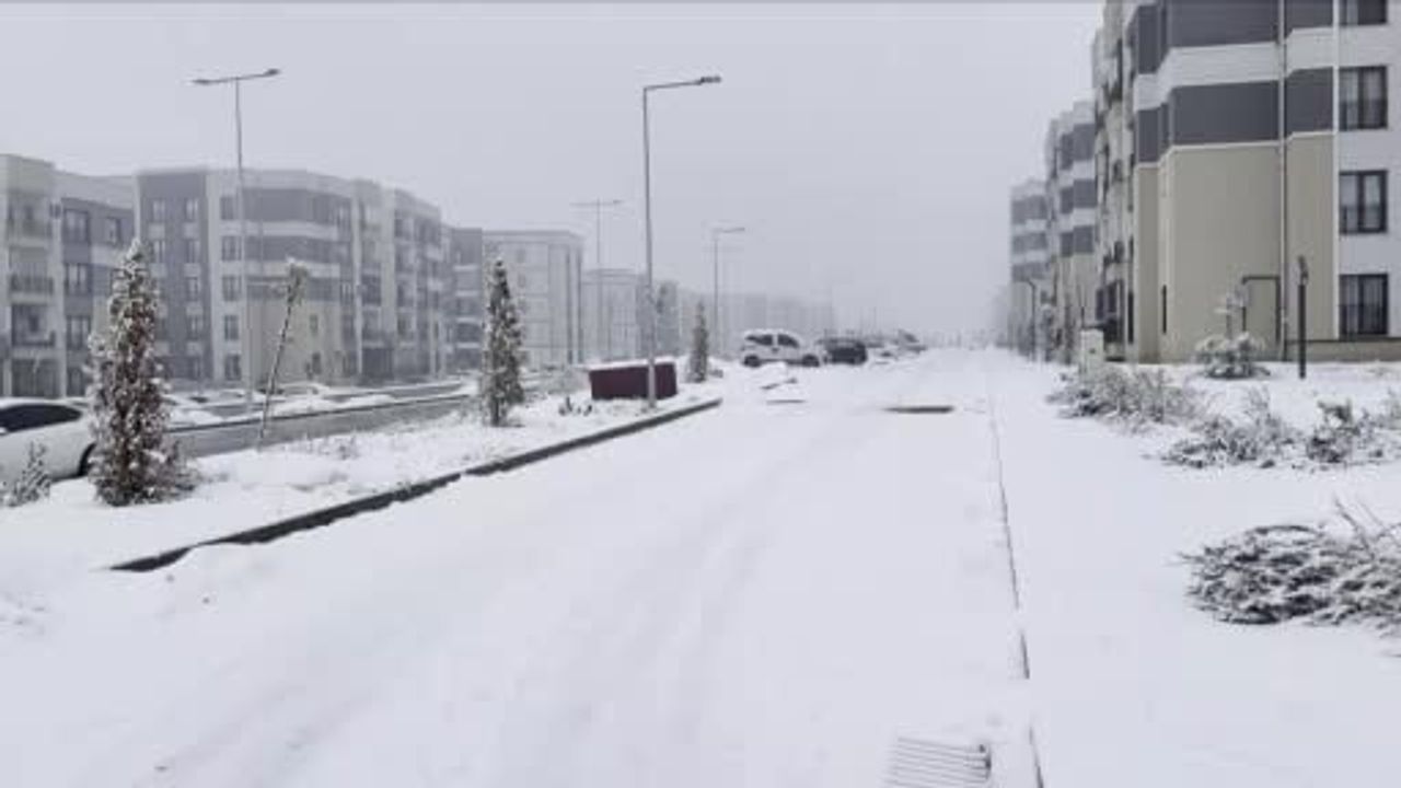 Diyarbakır'da Kar Yağışı Yeniden Başladı