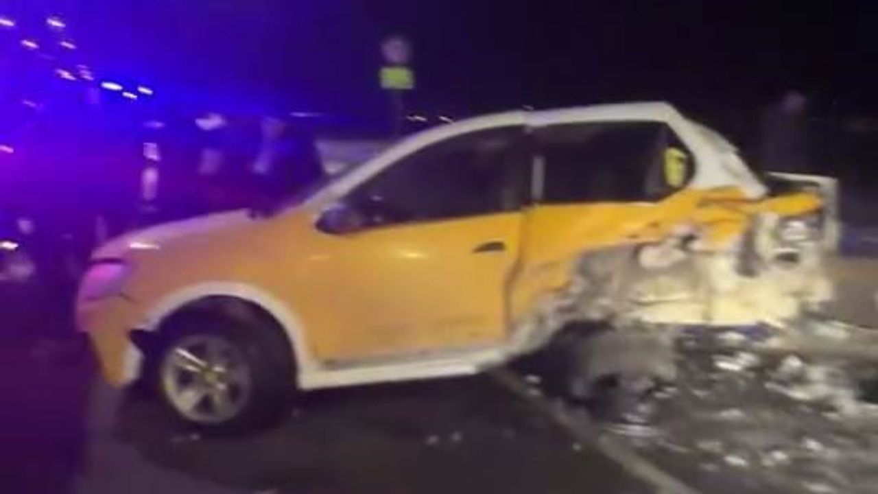 Diyarbakır'da Trafik Kazası: İki Yaralı