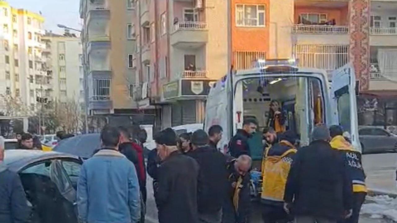 Diyarbakır'da Trafik Kazası: İki Yaralı