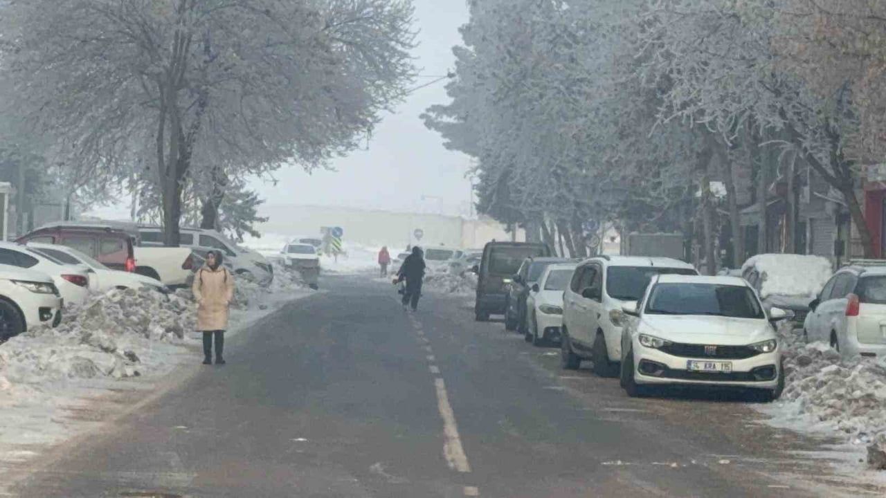 Diyarbakır Sisle Uyandı