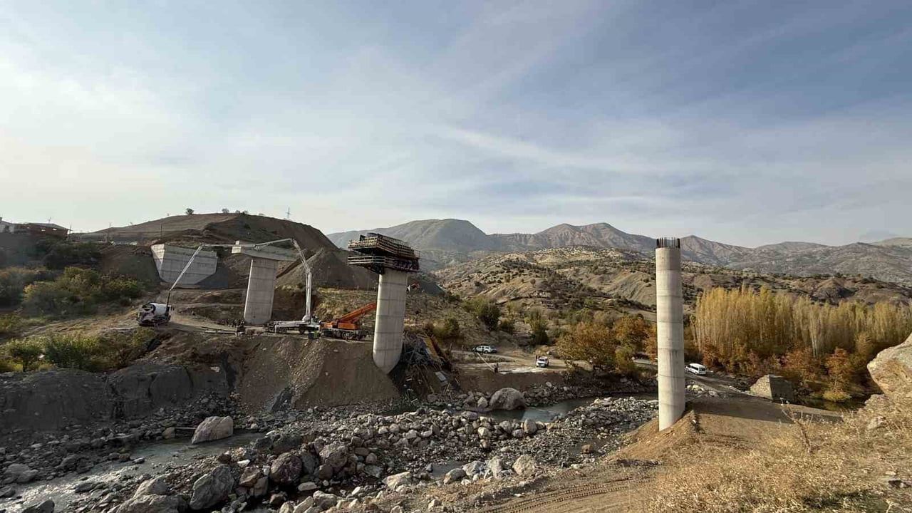 Diyarbakır Viyadük İnşaatındaki İş Kazası Rapordu: Aşırı Yüklenme ve Yetersiz Bağlantılar Sebep